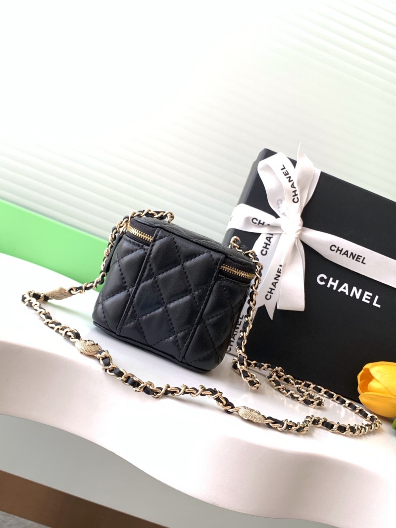 Ch**el cosmetic bags